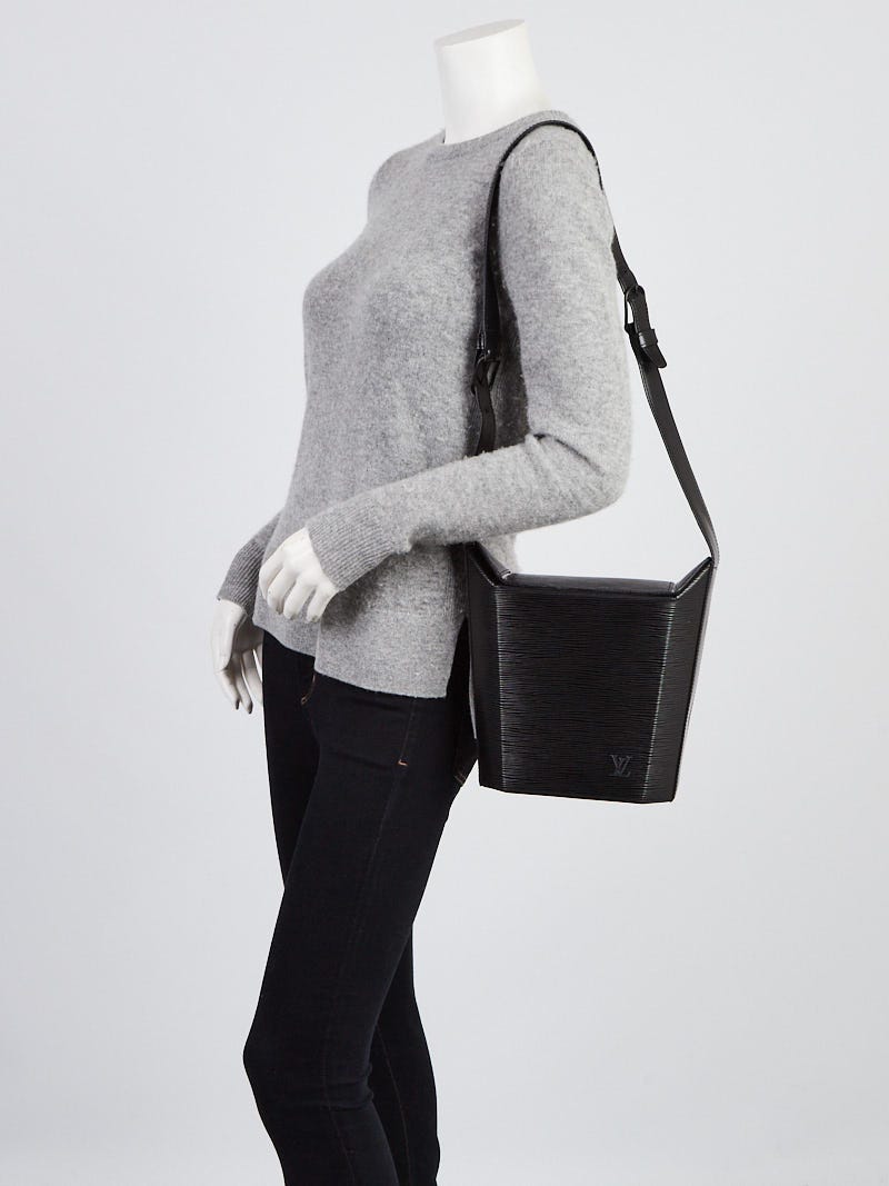Louis Vuitton Vintage Black Epi Leather Sac Seau Shoulder Bucket Bag