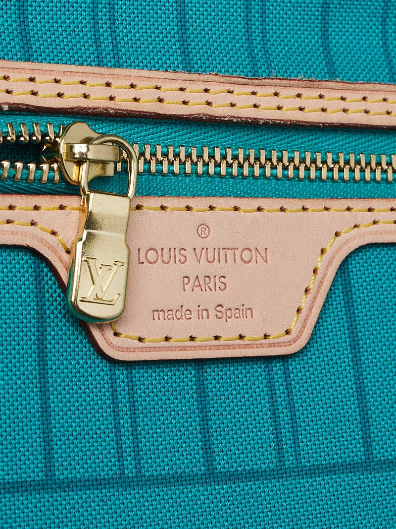 Authentic Louis Vuitton Monogram Neverfull Pouch Turquoise