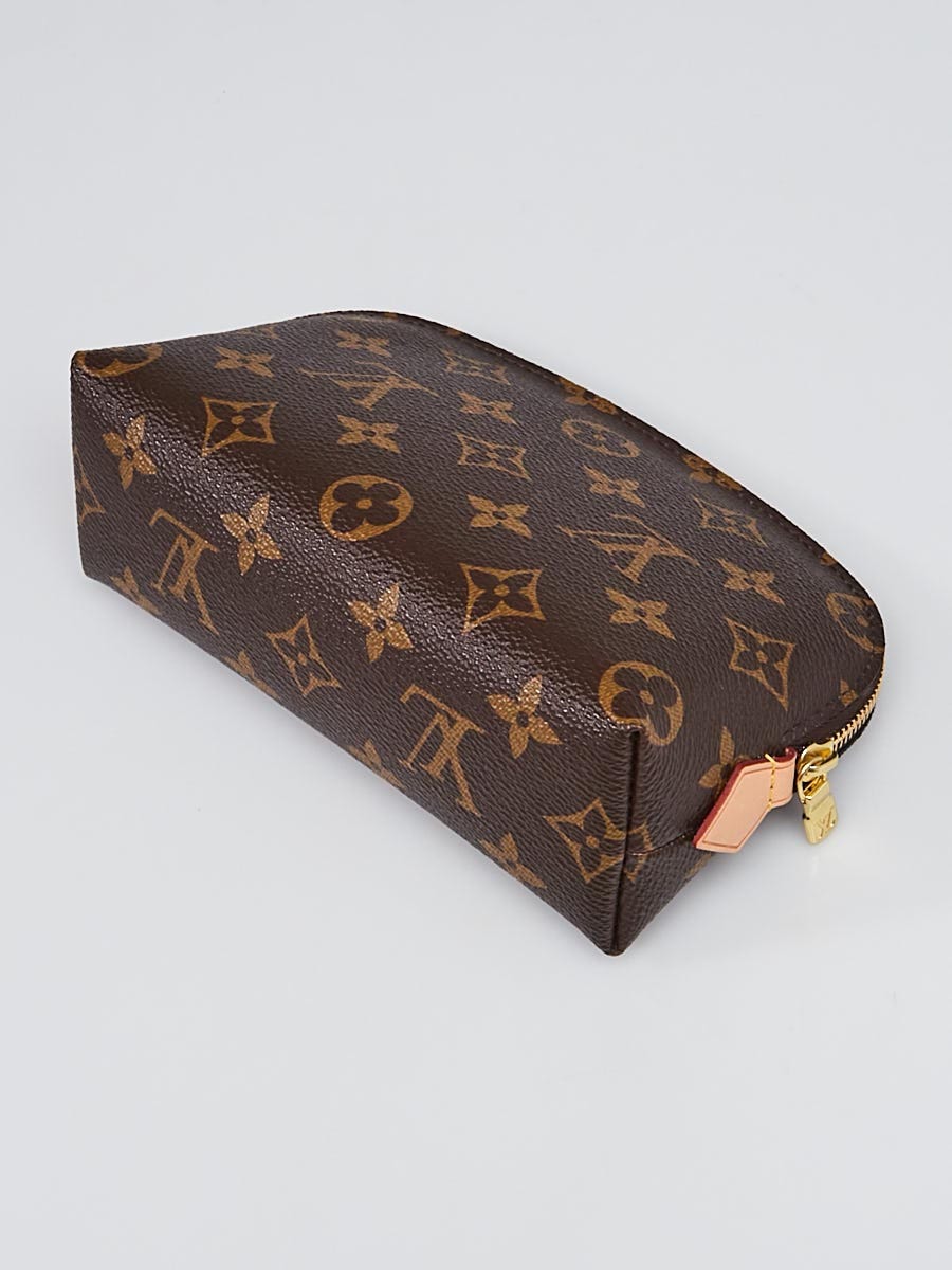 Louis Vuitton Limited Edition Turquoise Monogram Canvas V Cosmetic