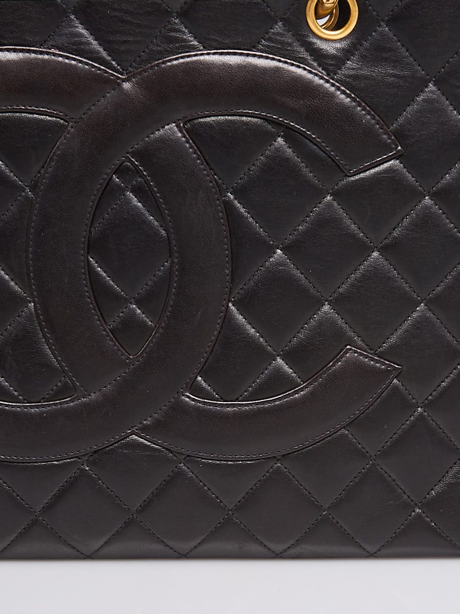 Chanel Black Quilted Lambskin Leather CC Chain Tote Bag - Yoogi's Closet