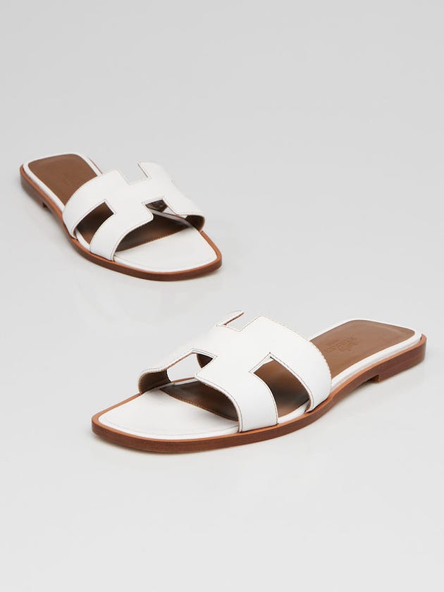 Hermes White Calfskin Leather Oran Flat Sandals Size 5/35.5
