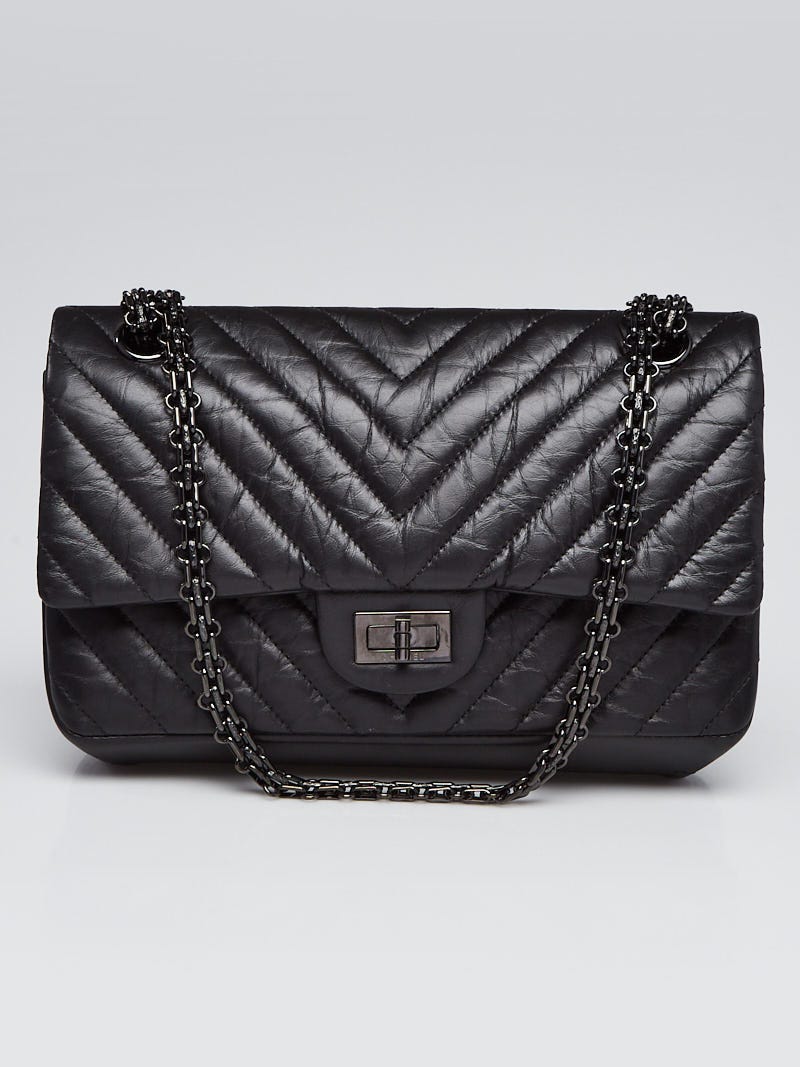Chanel Black 2.55 Reissue Chevron Quilted Calfskin Leather So Black 225 Bag  - Yoogi's Closet