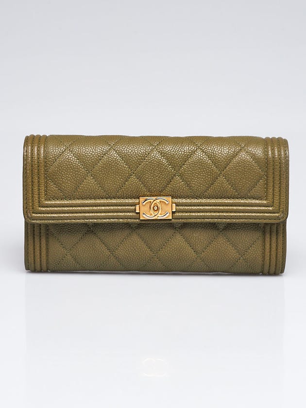 Chanel Green Quilted Caviar Leather Boy L Flap Wallet
