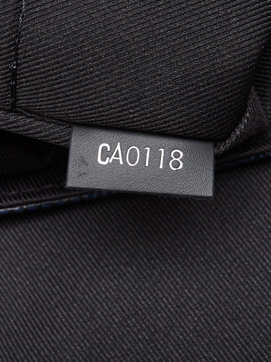Louis Vuitton 2017 pre-owned Damier Cobalt Jungle District PM Messenger Bag  - Farfetch