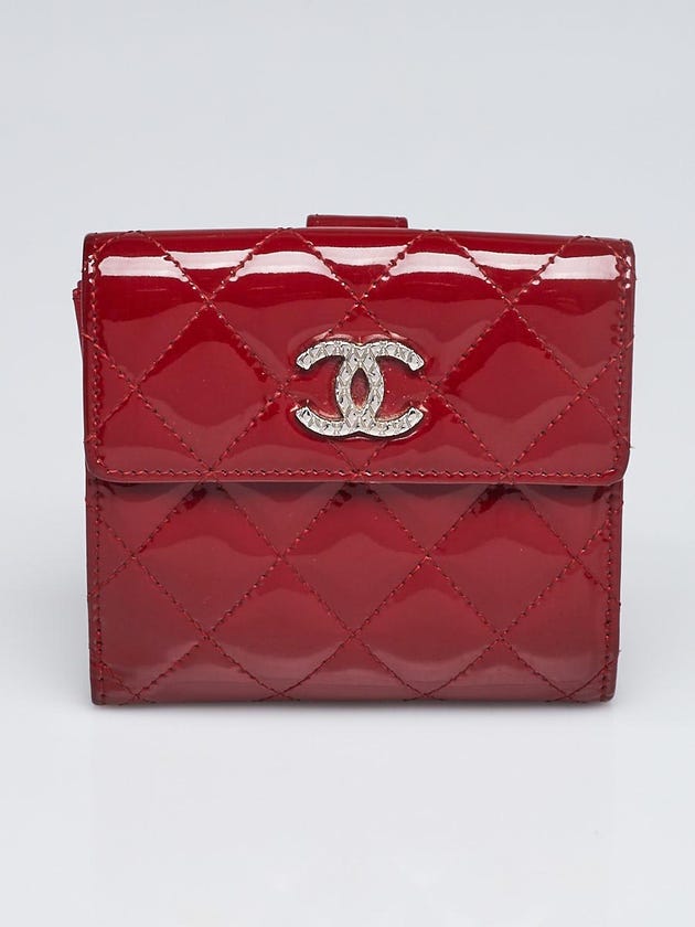 Chanel Red Quilted Patent Leather Brilliant CC Compact Wallet