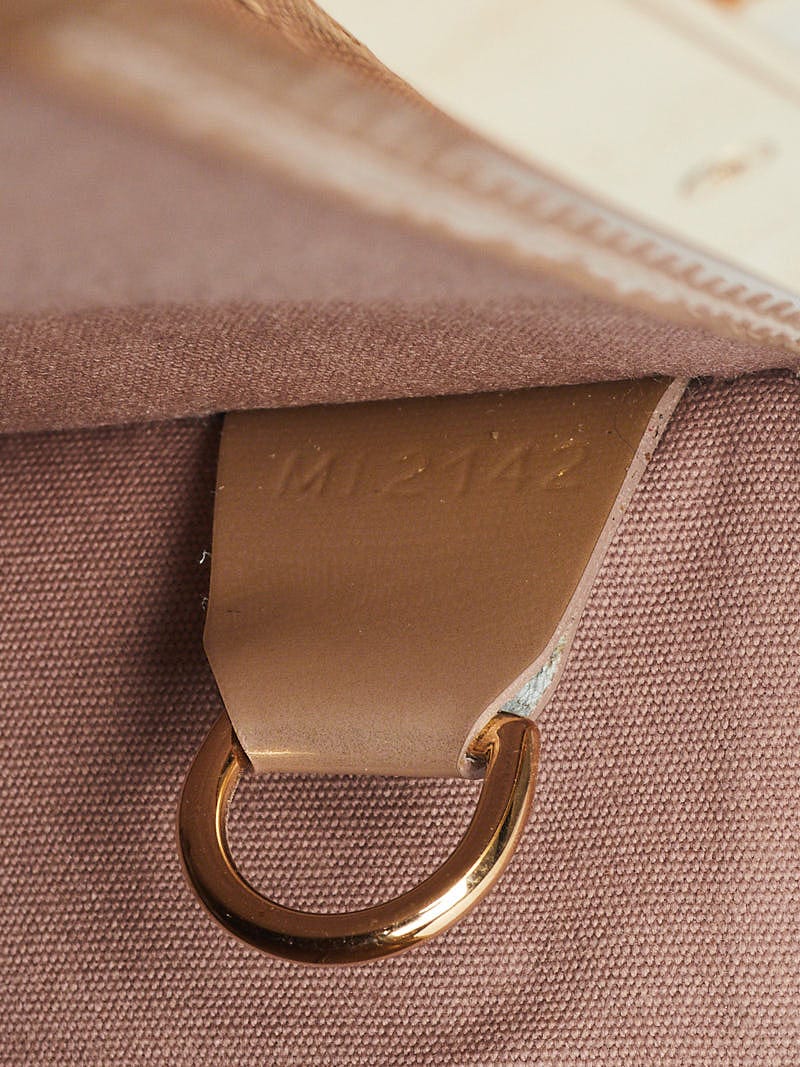 Louis Vuitton Beige Poudre Monogram Vernis Deesse GM Bag - Yoogi's Closet