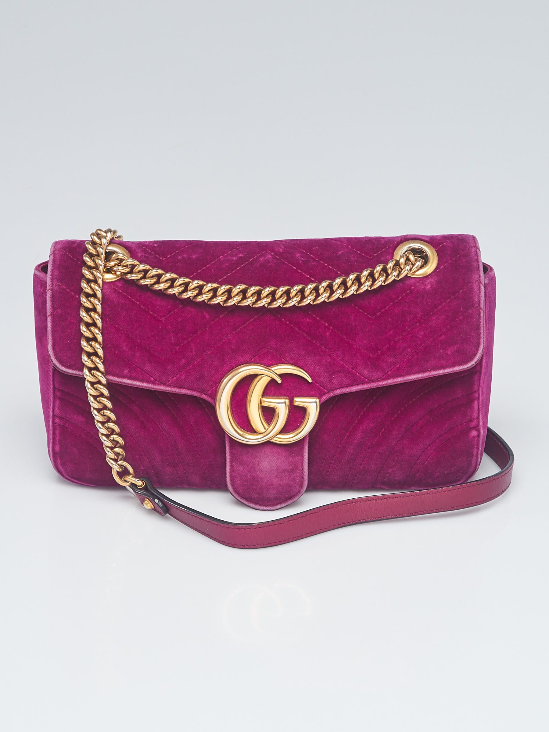 GG Marmont small shoulder bag in dark pink velvet