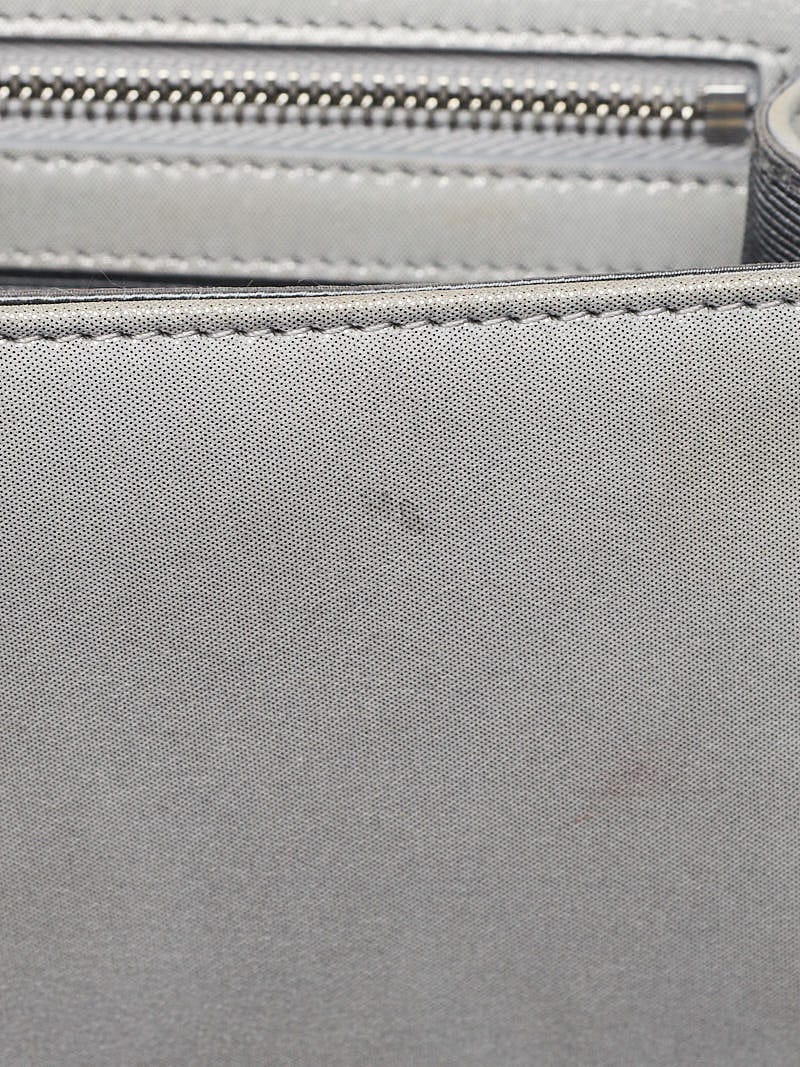 Christian Dior Grey Metallic Calfskin Leather Medium Diorama Flap Bag –  Italy Station
