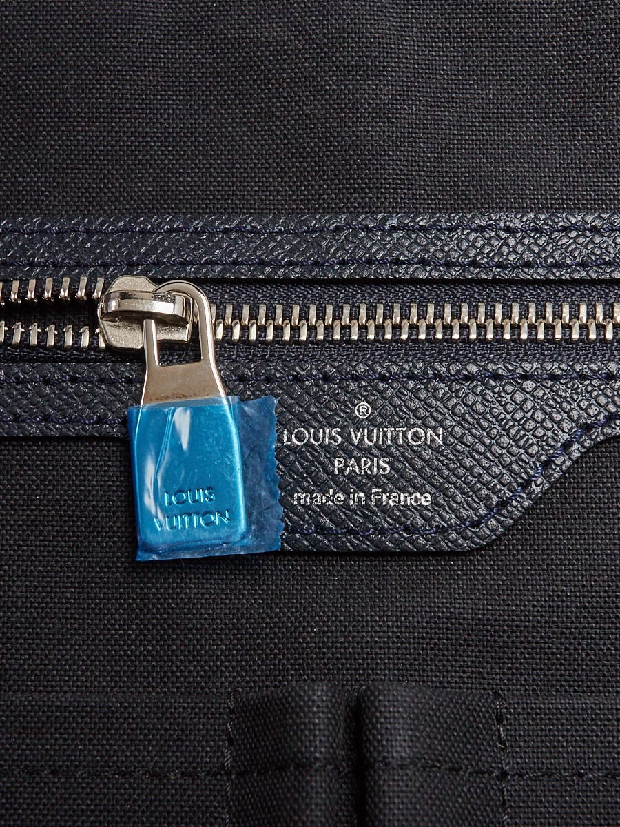 Shop for Louis Vuitton Gray Taiga Leather Vassili GM Briefcase Bag -  Shipped from USA