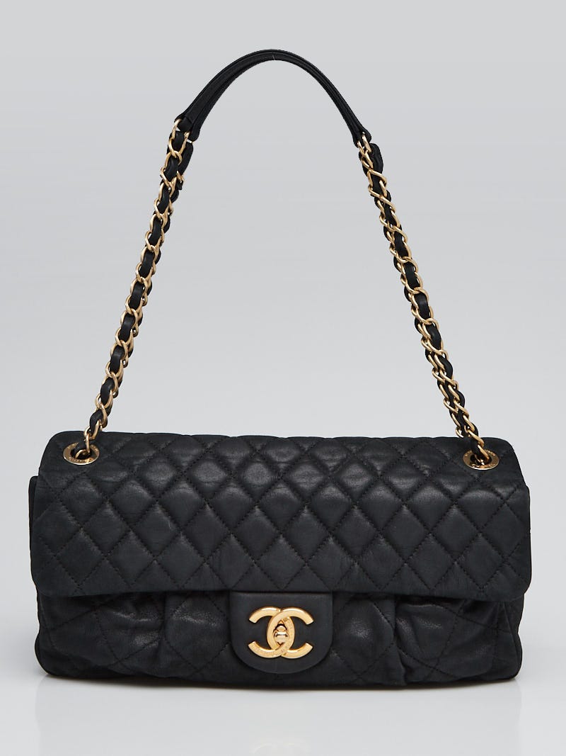 CHANEL Iridescent Calfskin Quilted Small Chic Quilt Flap Black 103141