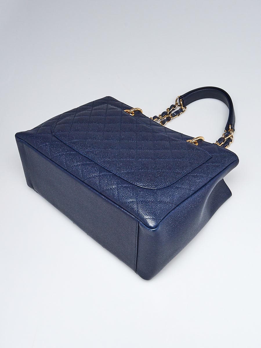 【CHANEL】chanel navy caviar gst shoulder bag★トートバッグ Chanel Navy Blue Quilted Caviar Leather Grand Shopping Tote