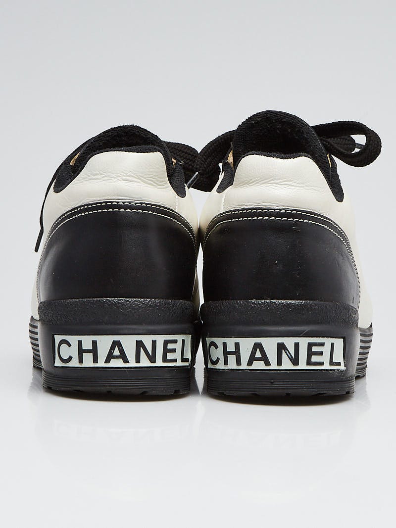 Chanel Black/White Leather CC Low Top Sneakers Size 6.5/37