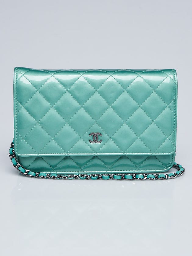 Chanel Green Quilted Patent Leather CC WOC Clutch Bag
