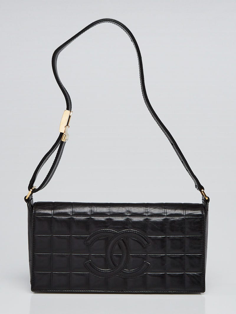 Chanel Classic Mini Square Quilted Bag  hkvintage