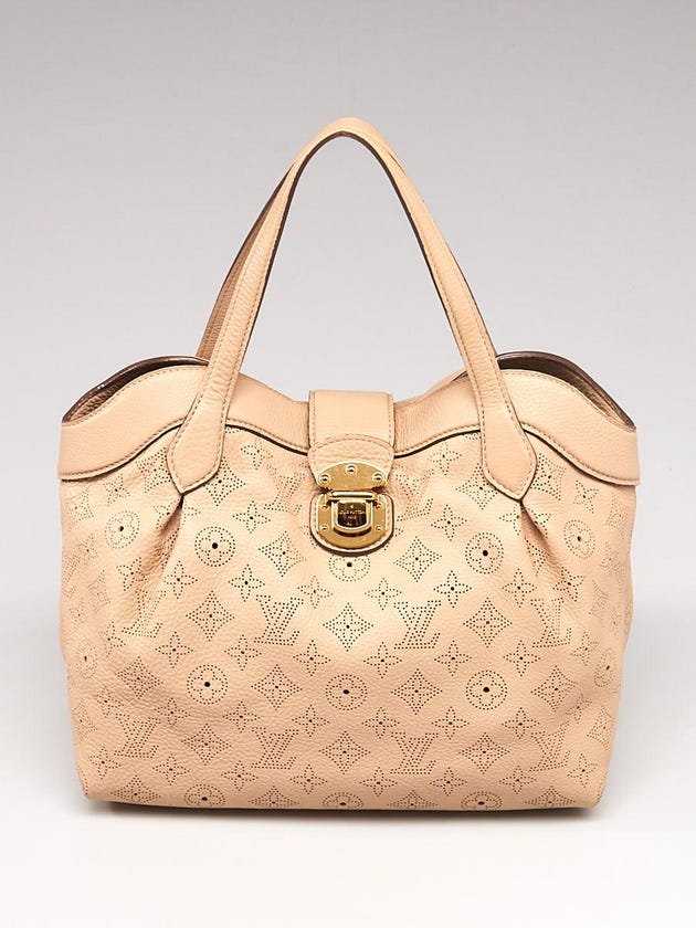 Louis Vuitton Coquill Mahina Leather Cirrus PM Bag