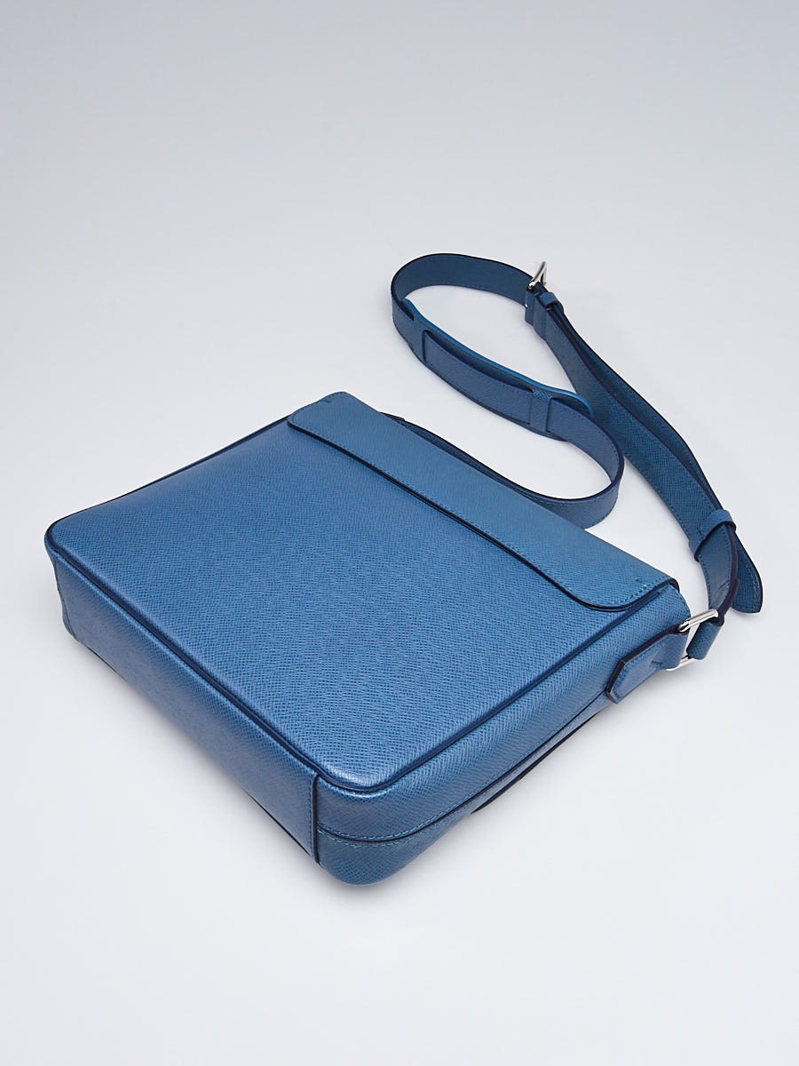 Louis Vuitton Taiga Roman PM Shoulder Bag M32778 Grizzly Brown