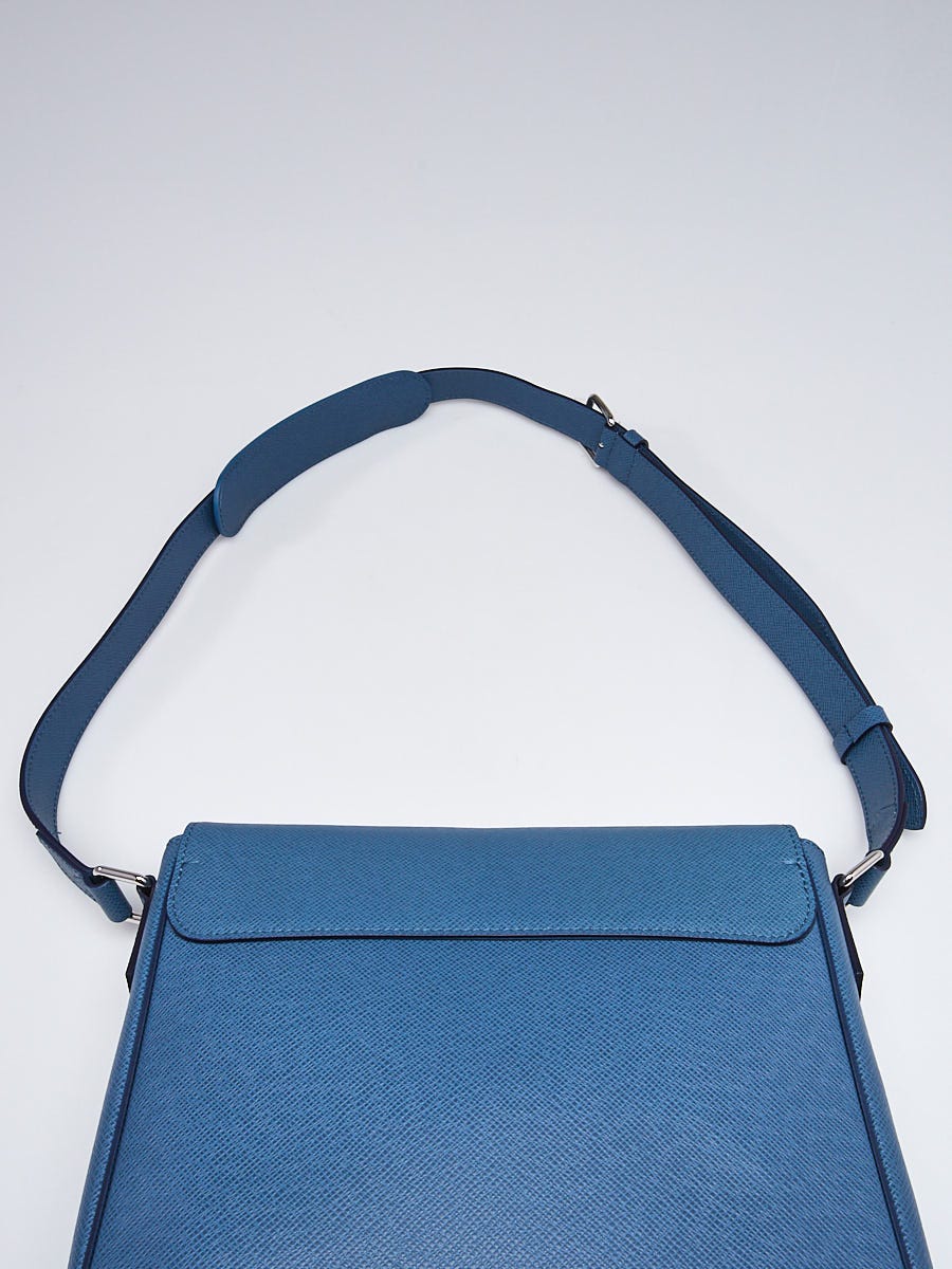 Louis Vuitton Blue Taiga Roman PM - modaselle