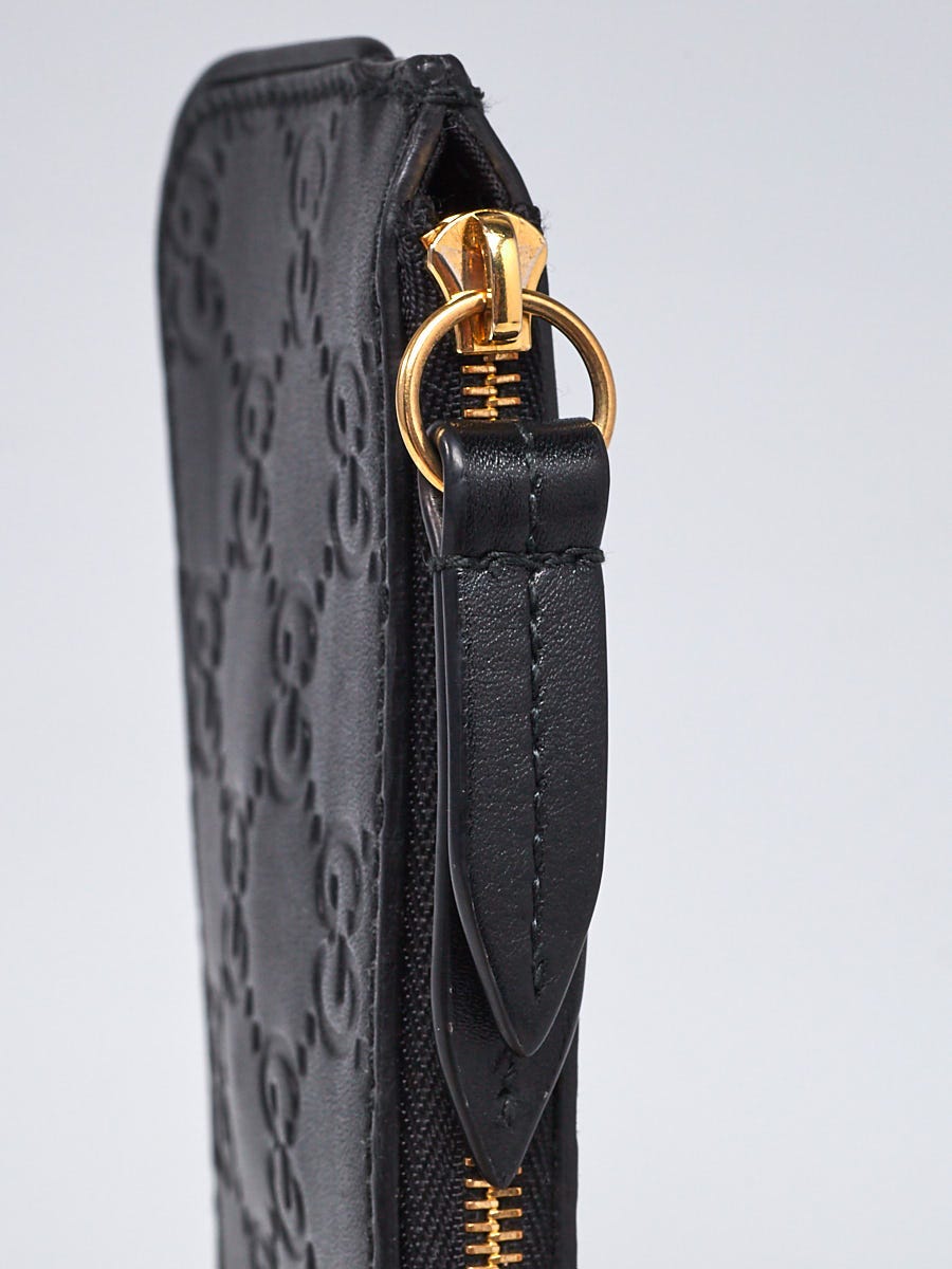 GUCCI Black Microguccissima Leather Key Holder –