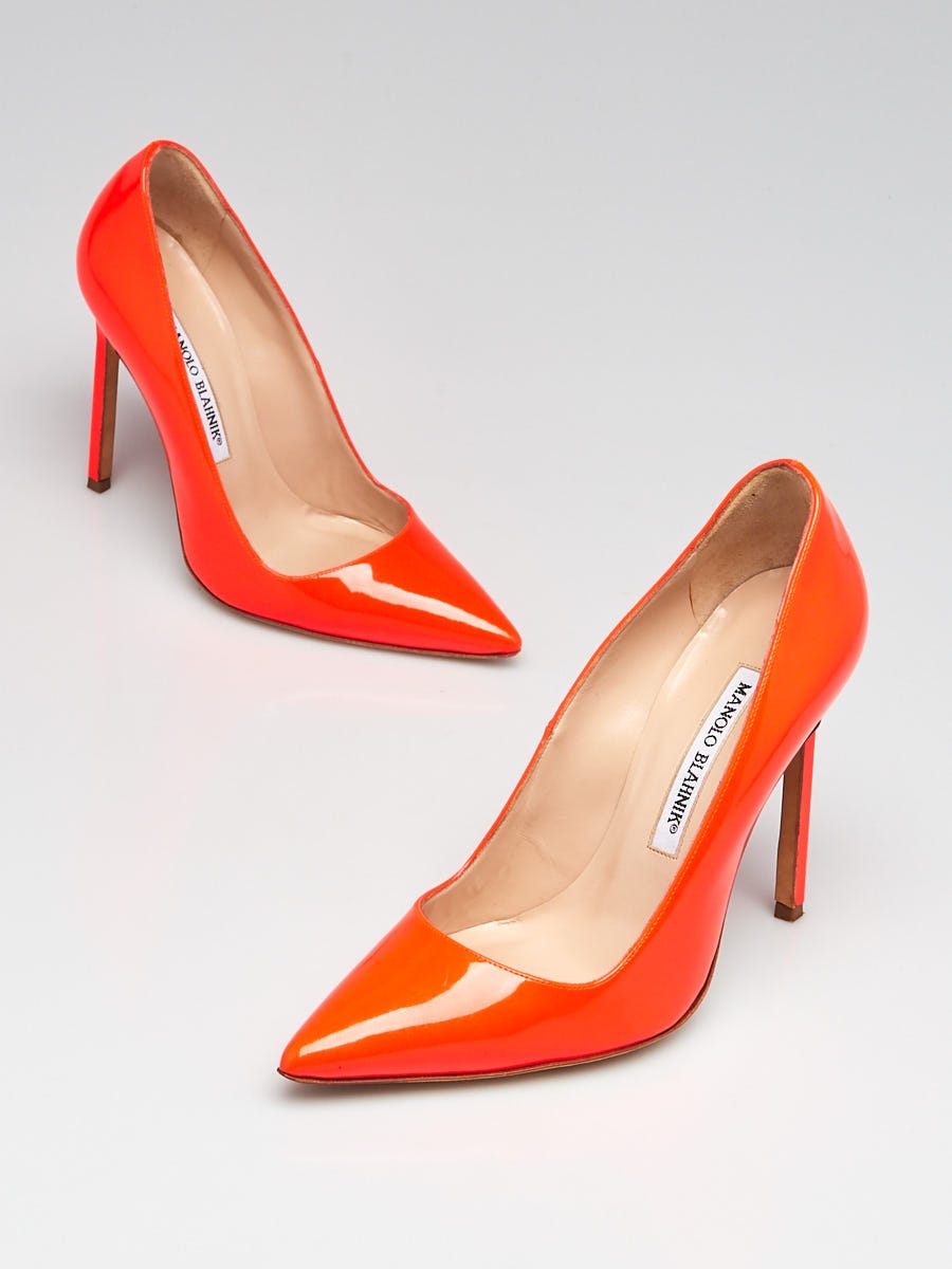 Manolo Blahnik Neon Orange Patent Leather BB 105 Pumps Size