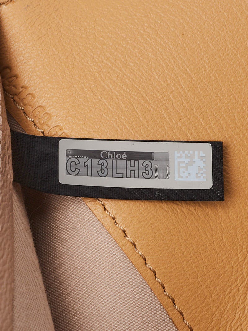 Chloe Beige Leather Indy Long Flap Wallet | Yoogi's Closet