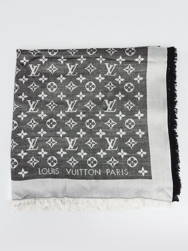 Louis Vuitton Pre-loved Monogram Denim Shawl