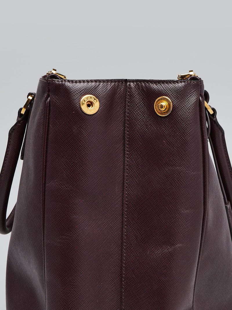 Prada P262HSOOO477F0002 関税送料込 関税込 PRADA サフィアーノレザー ショルダーバッグ メンズ