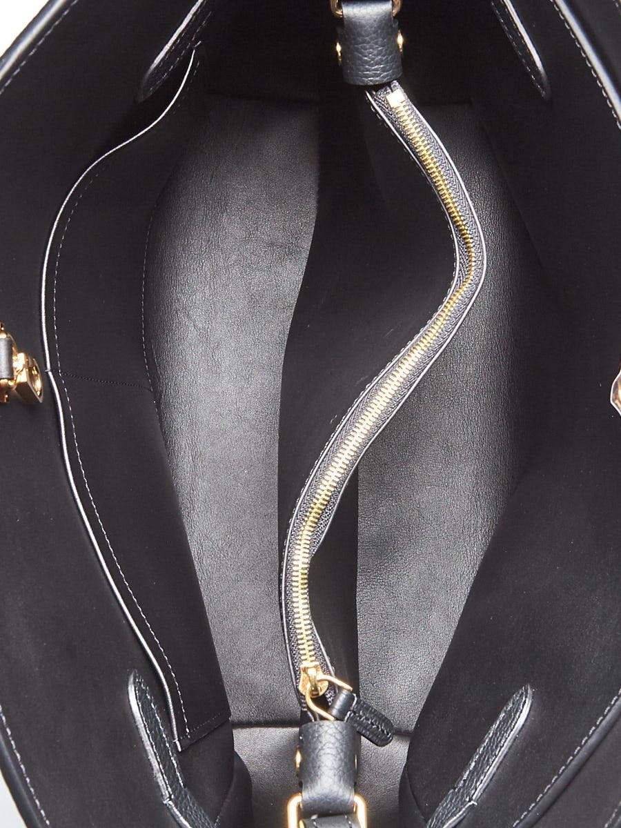 Buy a Black Louis Vuitton Bag - Milla MM Veau Nuage Calfskin