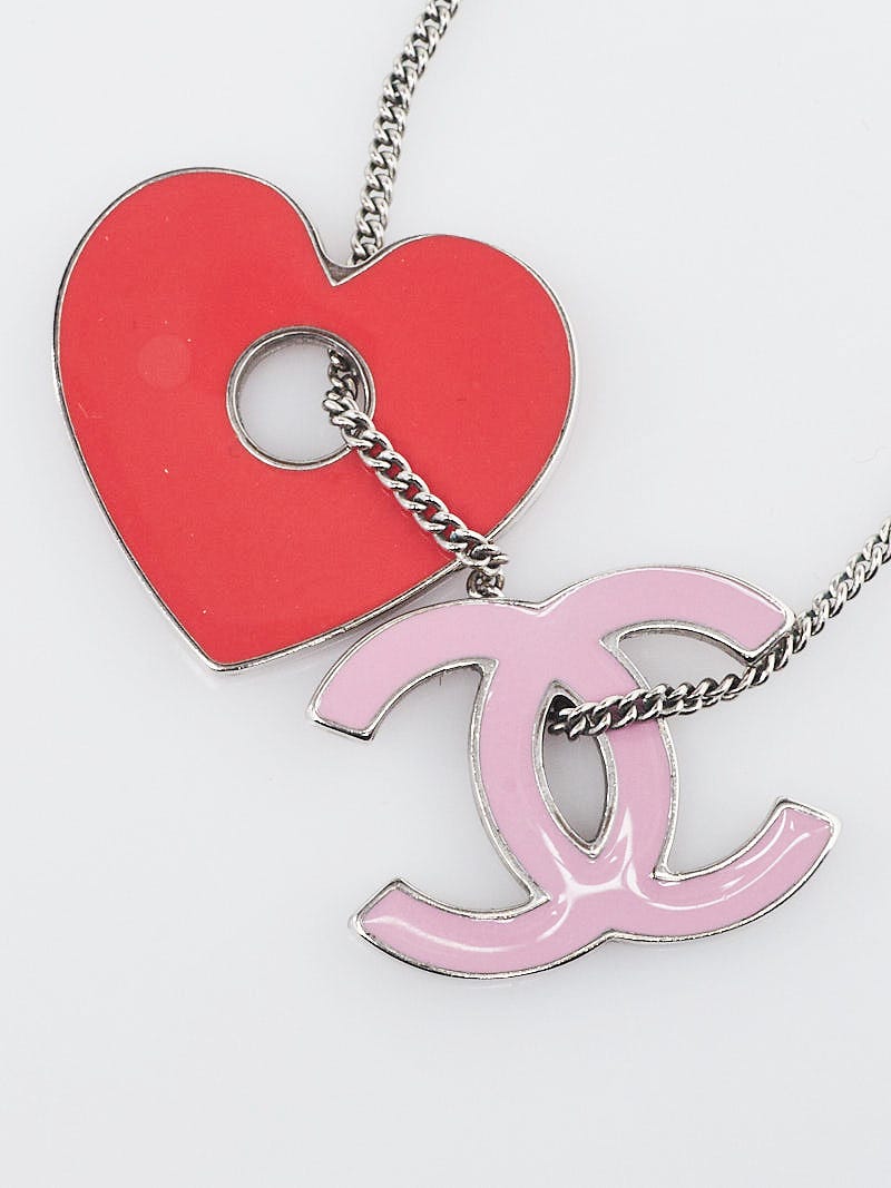 Chanel Red/Pink Enamel and Metal Heart and CC Pendant Necklace - Yoogi's  Closet