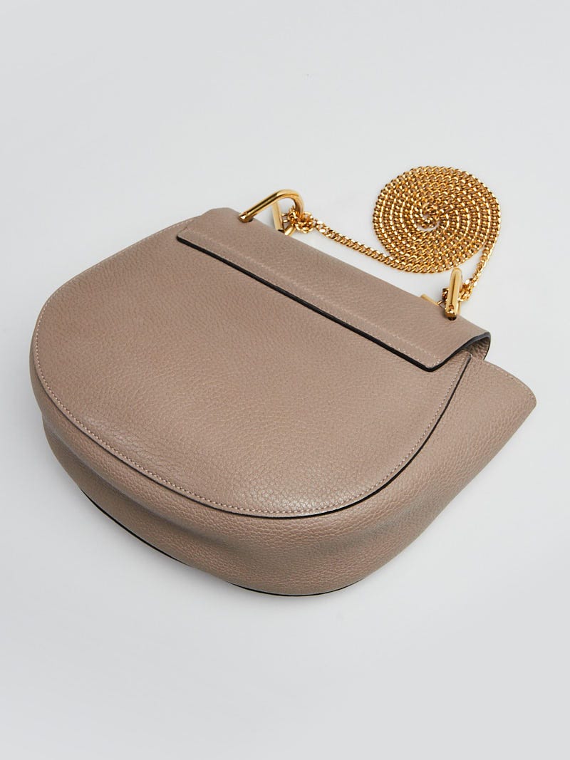 Chloe Motty Grey Pebbled Leather Drew Bag | Yoogi's Closet