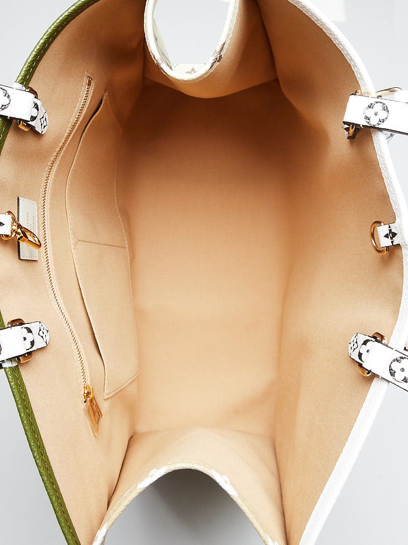 3D model Louis Vuitton Bag Onthego Giant Monogram Khaki White VR