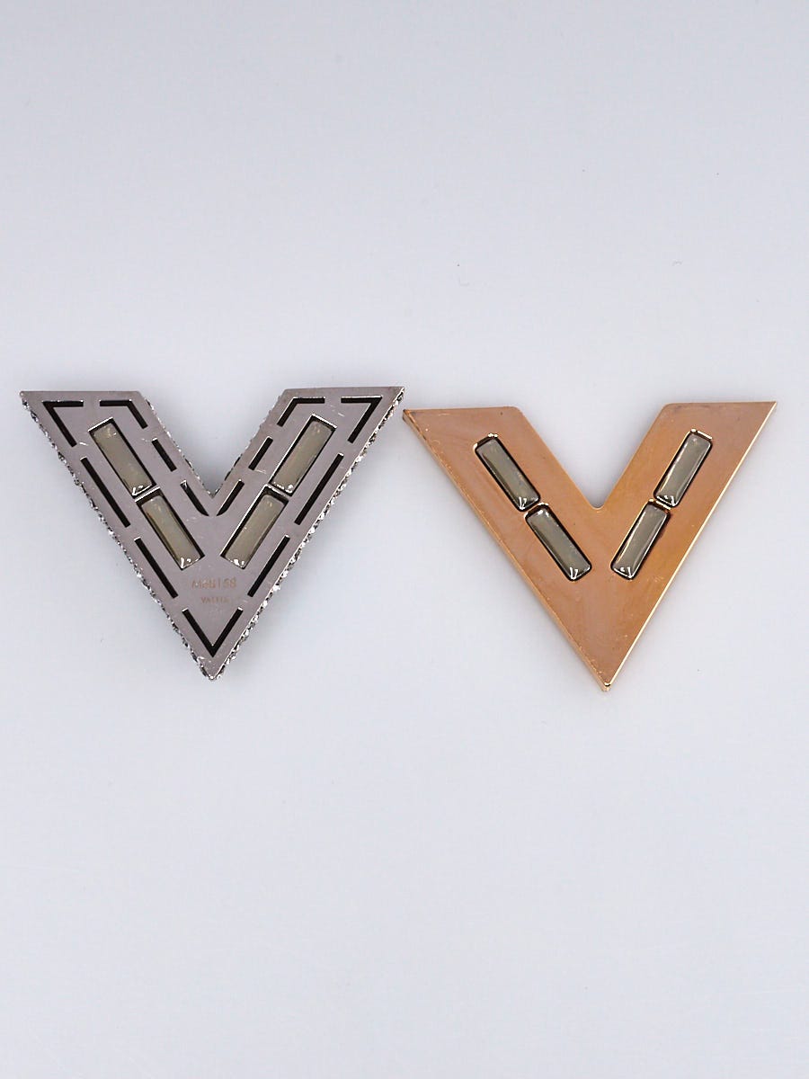 Louis Vuitton Goldtone Metal and Strass V Essential Brooch - Yoogi's Closet