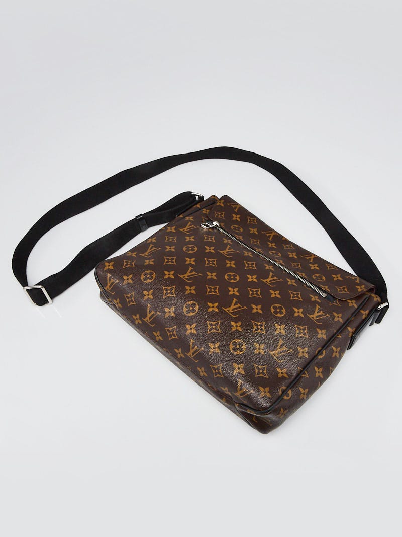 Louis Vuitton Monogram Macassar Bass GM - Brown Messenger Bags, Bags -  LOU130115