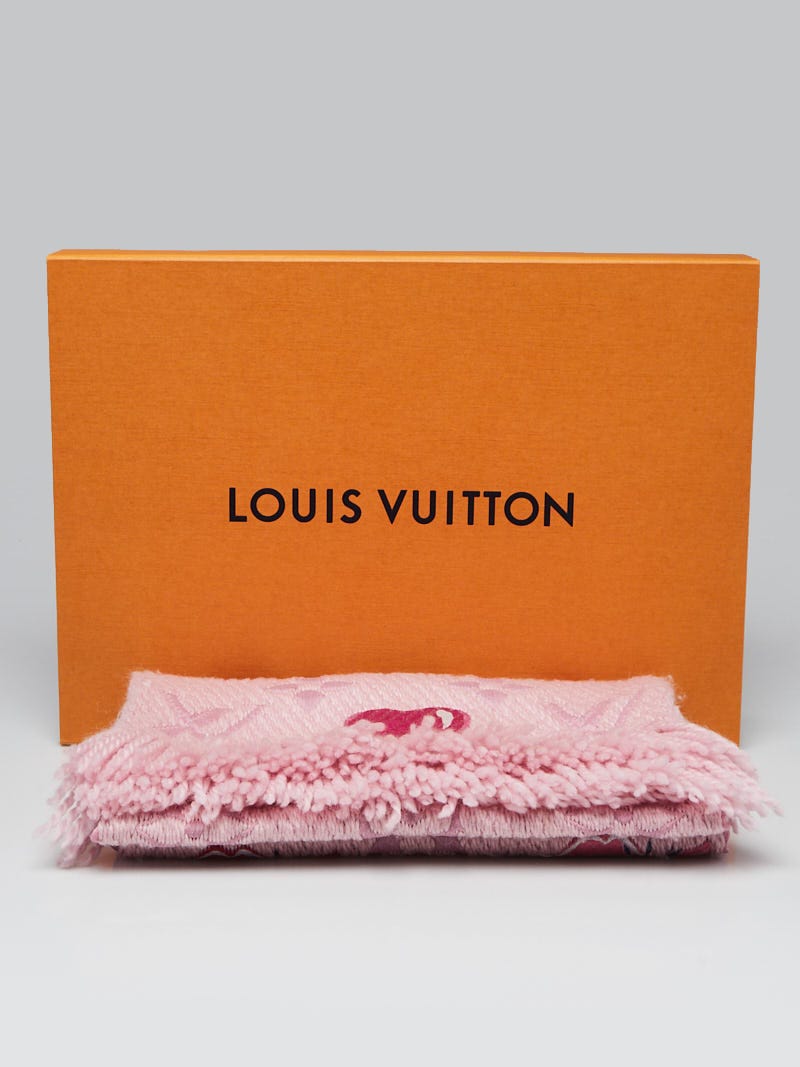 LOUIS VUITTON Logomania A La Folie Heart Rose Pink Scarf Wool Silk M71587