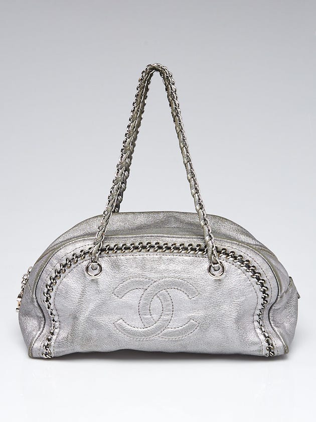 Chanel Silver Metallic Leather Luxe Ligne Medium Bowler Bag