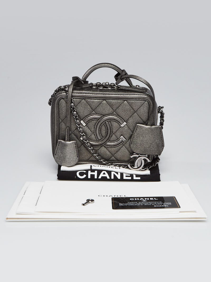Chanel Dark Silver Quilted Caviar Leather Filigree Small Vanity Case Bag -  Yoogi's Closet