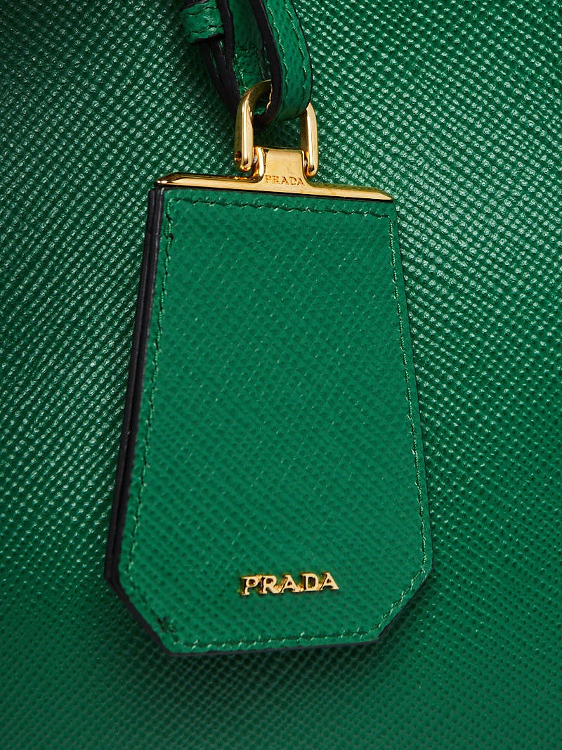 PRADA ヨガマット PRADA(プラダ) ヨガマット(レディース) - 海外通販のBUYMA