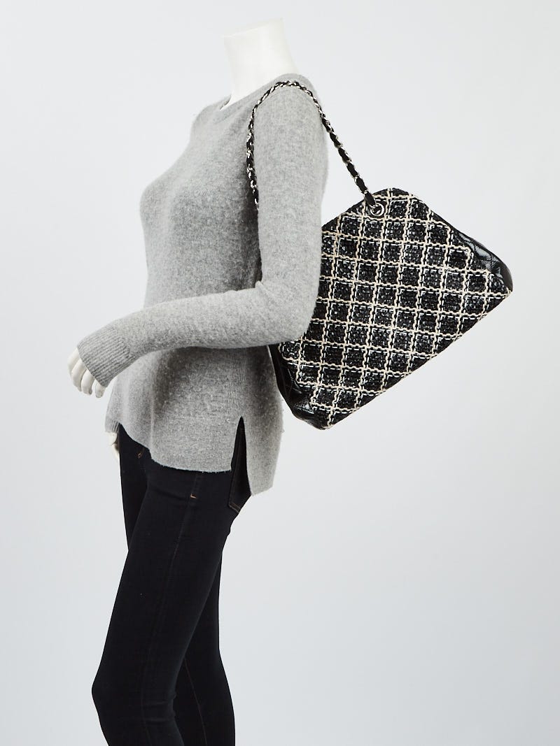 Chanel Black/White Woven Fabric Patent Leather Diamond Stitch Just Mademoiselle  Bowling Bag - Yoogi's Closet