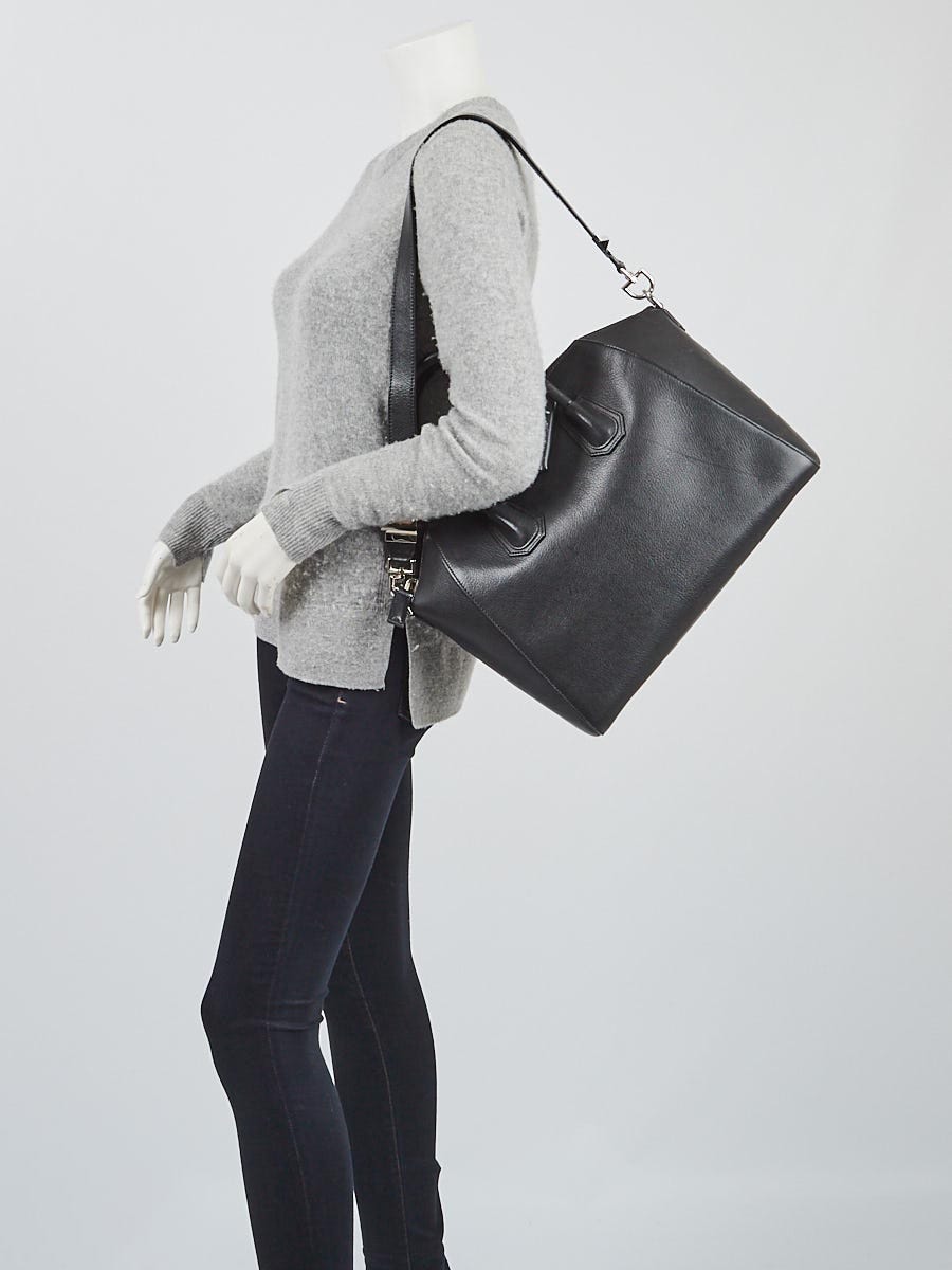 Givenchy Black Sugar Goatskin Leather Medium Antigona Bag