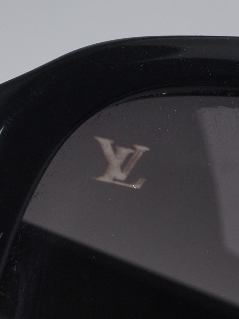 Louis Vuitton White Acetate Frame Evidence Millionaire Sunglasses Z0350W -  Yoogi's Closet