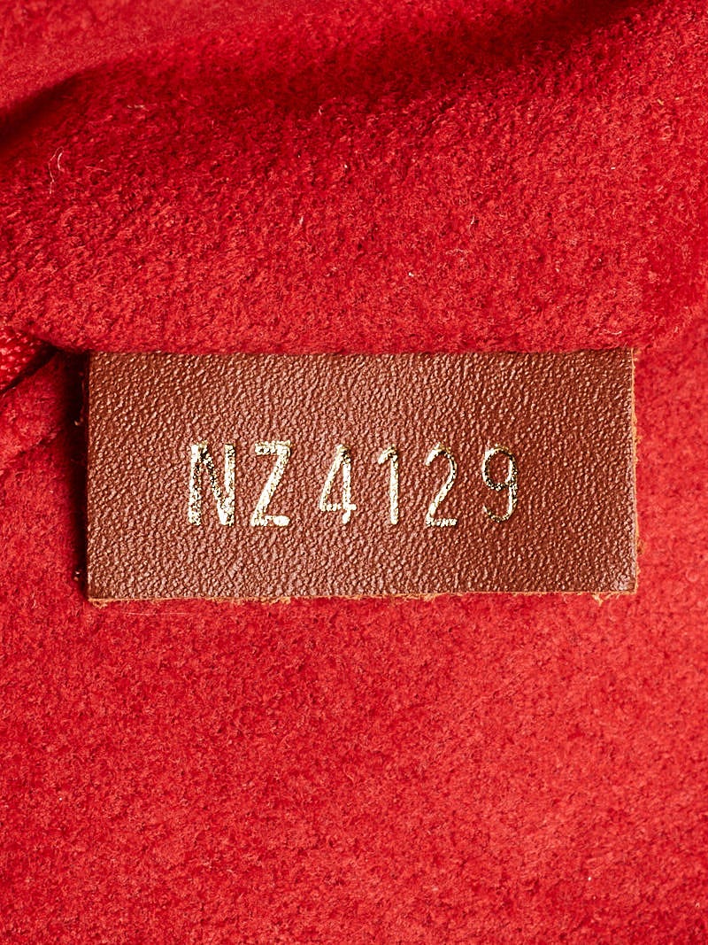 Louis Vuitton Limited Edition Monogram Fleece Teddy Onthego GM Tote Bag -  Yoogi's Closet