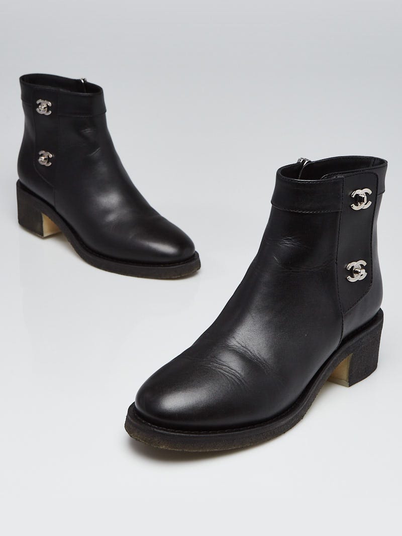 Chanel Black Leather Chain Ankle Boots Size 10/40.5 - Yoogi's Closet
