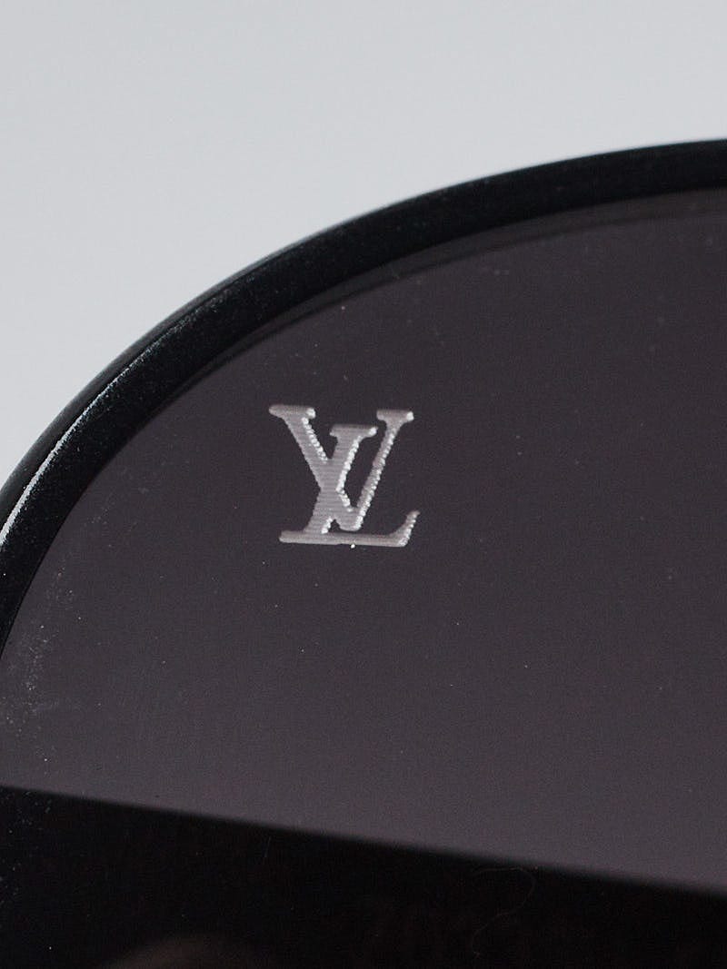 Louis Vuitton Matte Gunmetal Aviator Sunglasses Z0338U | Yoogi's