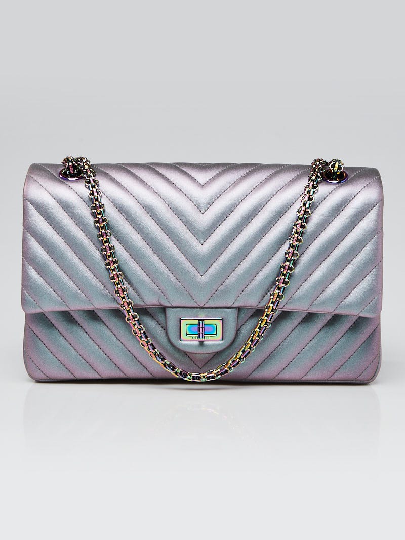 Chanel Light Purple 2.55 Reissue Chevron Quilted Classic Leather 226 Flap  Bag - Yoogi's Closet