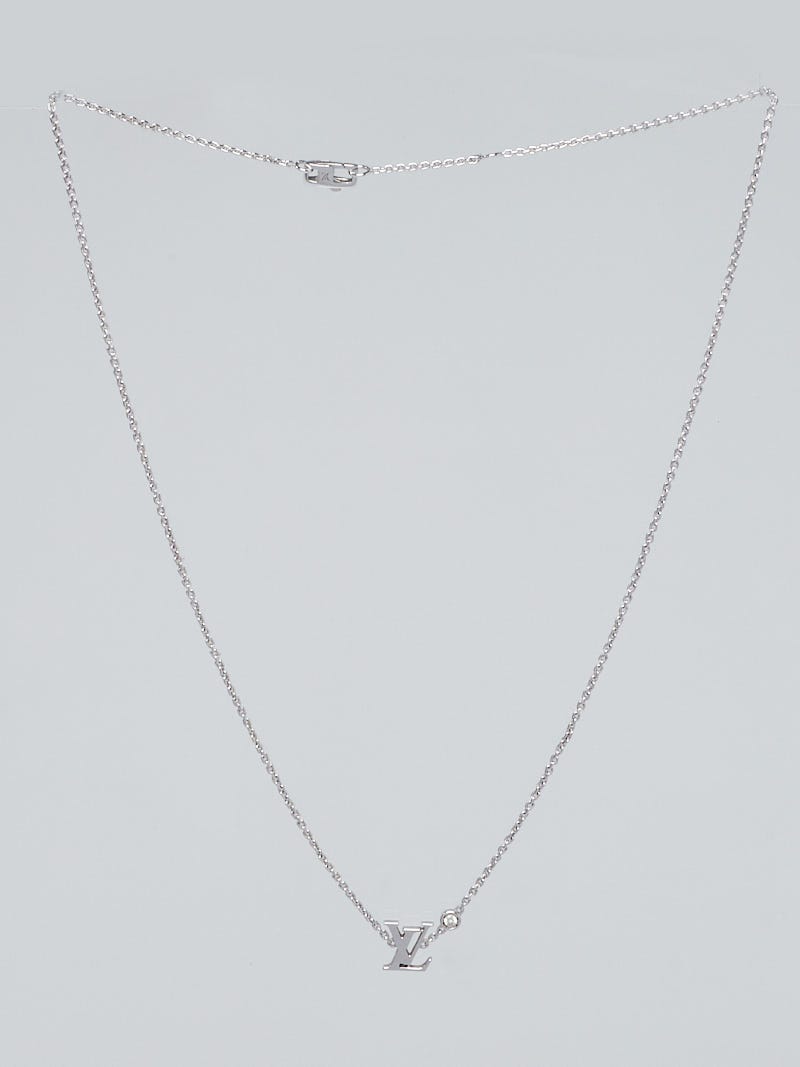Louis Vuitton LV Idylle Blossom Pendant Necklace 18K White Gold and Diamo  at 1stDibs