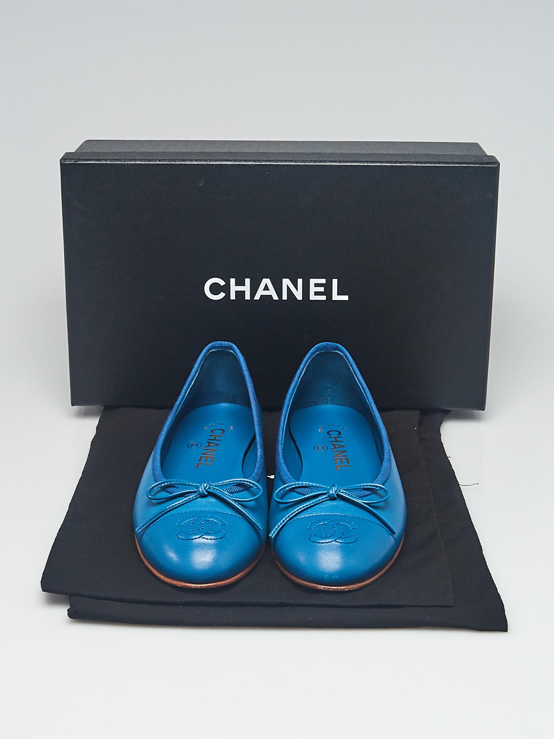 Chanel Blue Goatskin Leather CC Cap Toe Ballet Flats Size 5.5/36