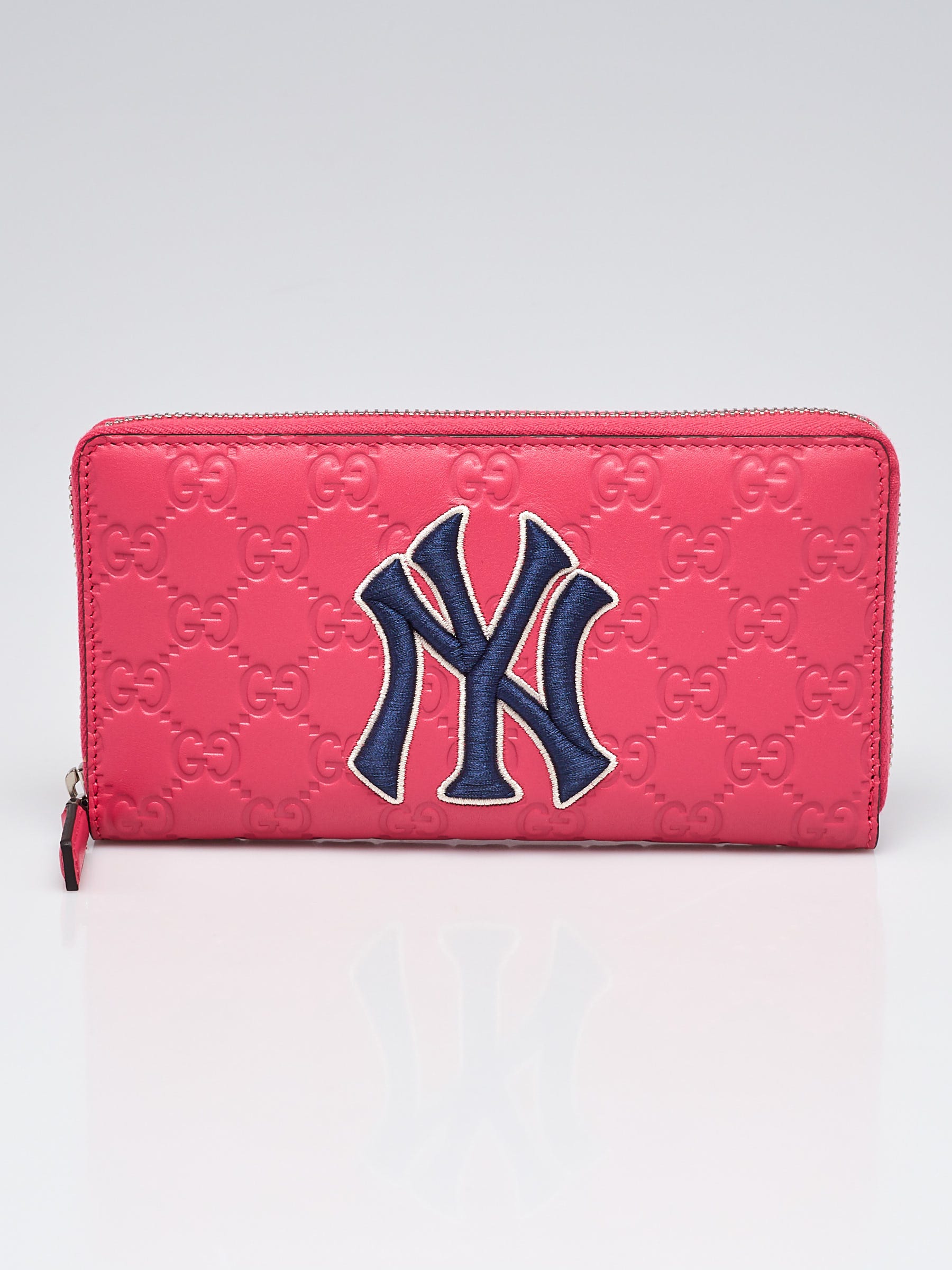 NY Yankees x Gucci Release Apparel and Backpacks