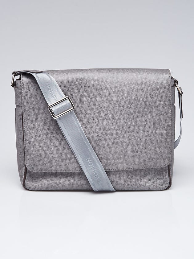 Louis Vuitton Glacier Taiga Leather Roman MM Messenger Bag
