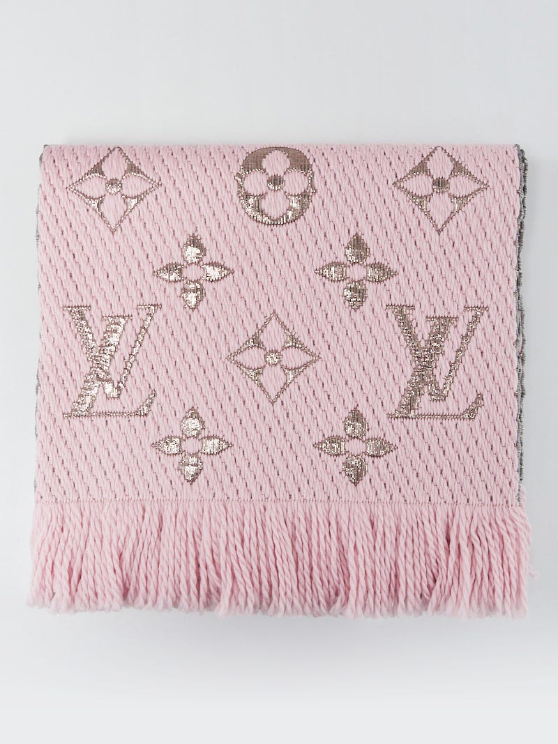 Louis Vuitton Wool Silk Logomania Scarf (SHF-23235) – LuxeDH