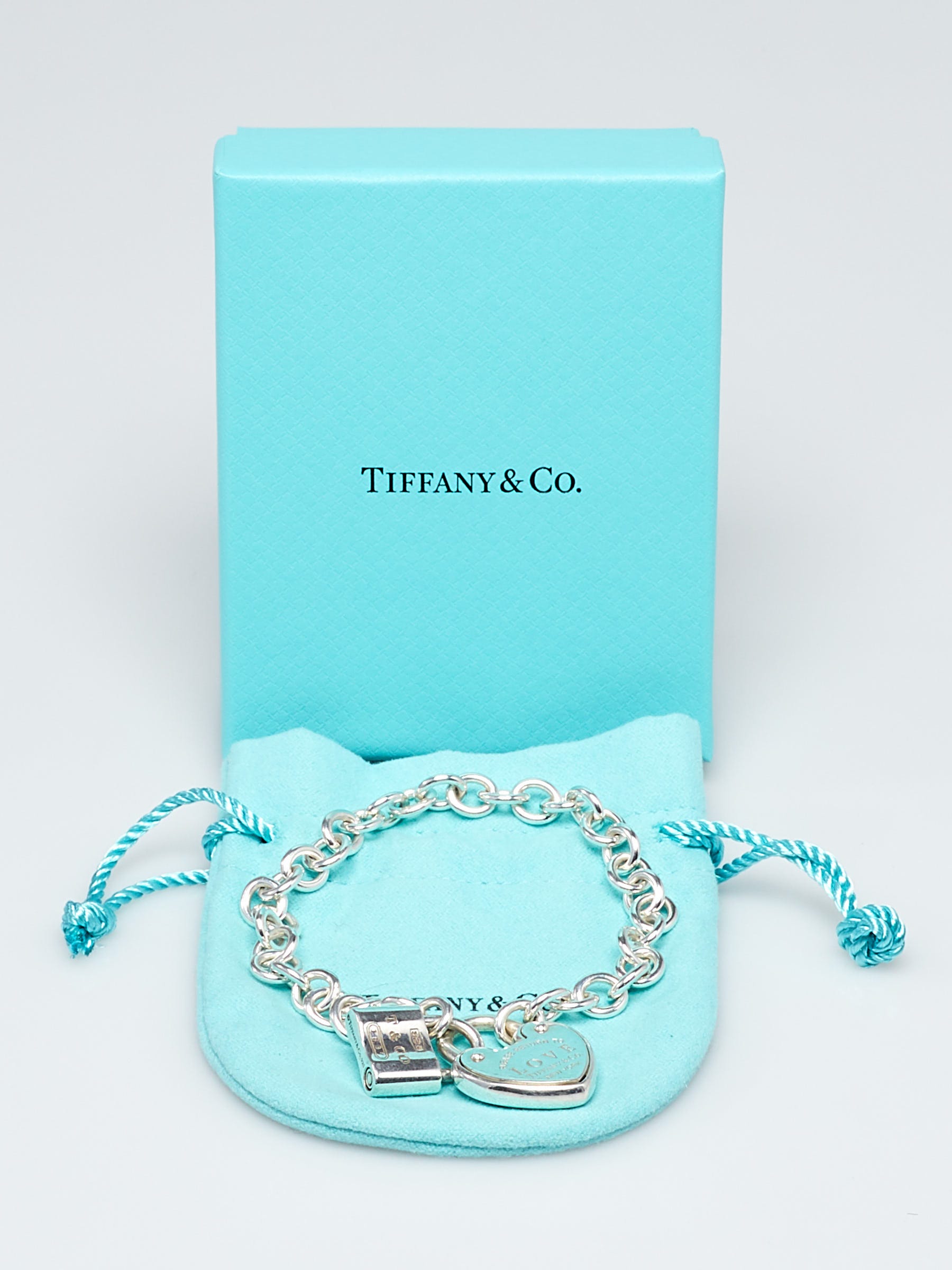 Return to tiffany on sale love lock bracelet