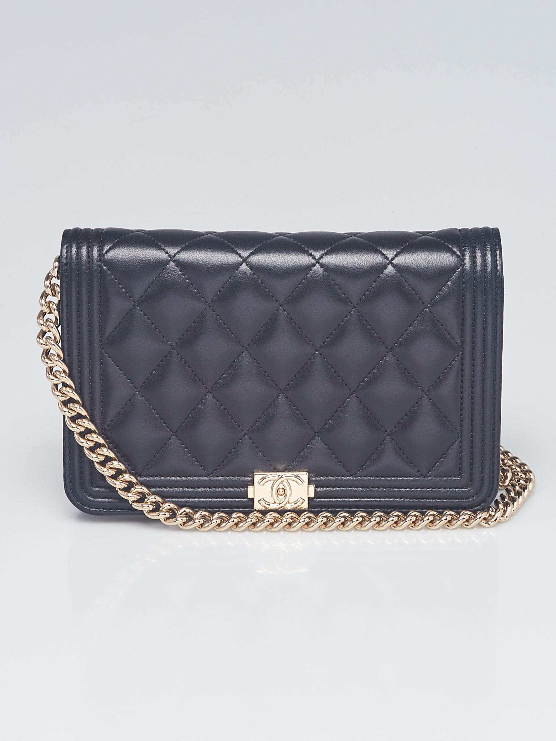 Chanel boy woc online lambskin